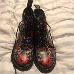 Doc Martens Air Wair florals like new